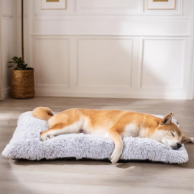 Washable Crate Beds for Medium Dogs Calming Sleeping Anti Anxiety,Fluffy Soft Cozy Comfortable Dog Crate Bed for Travel Car Truck Rectangle Kennel Cage(31x22x4.5 inches,Light Grey)