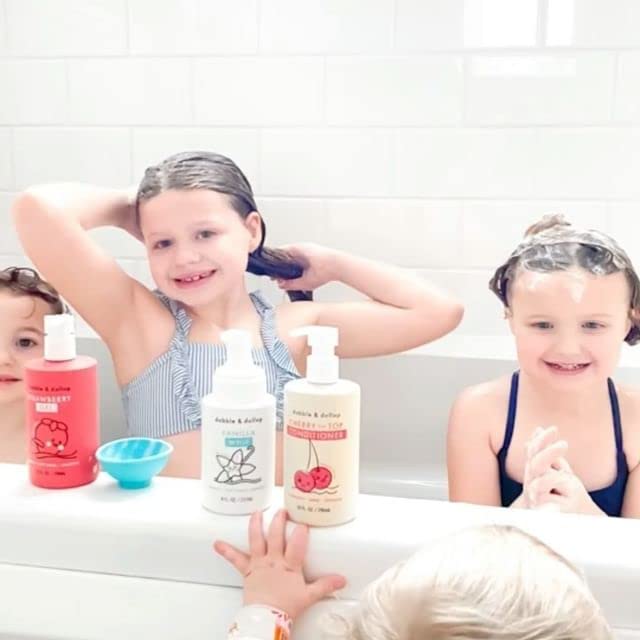 Dabble & Dollop Strawberry + Vanilla Body Wash & Shampoo – 3-in-1 Natural Bubble Bath for Kids, Made in USA, No Parabens or Sulfates, Vegan, Gluten-Free, Tear-Free (2-Pack)