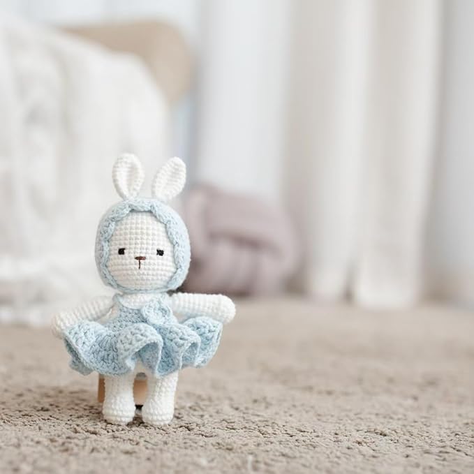 Handmade Knit Bunny Dolls,Baby rattle toy,Baby Sensory Toys,Baby Soothing Toys,Handmade Knit Toys,Gifts for Boys and Girls (Blue)