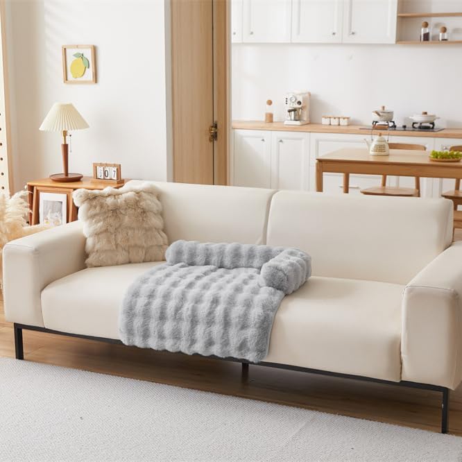 Calming Dog Bed Mat, Fluffy Fuzzy Couch Cover for Sofa, Winter Thickened Pet Mat with Anti-Slip Bottom Warm Soft Cushion Washable Pet Bed for Small Dogs and Cats (Light Gray, 90x90cm/35.4x35.4in)