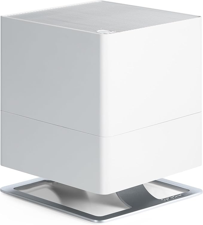 Stadler Form humidifier Oskar, Energy-Saving Humidifier for Rooms up to 540 Square Feet, Evaporator with Automatic Switch-Off, Dimmable LEDs, Very Quiet, White, medium