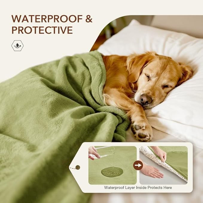 Lekereise Reversible Waterproof Dog Blanket, Super Soft Couch Cover for Dogs, Washable Leak-Proof Protector for Sofa Bed Car Seat, for Cats to Large Dogs (Green, 25" x 35")