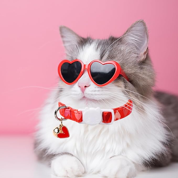 Unique Style Paws Valentine's Day Cat Collar,Cute Cat Collars with Bell,Kitten Collar Breakaway Buckle with Heart,Love,Adjustable Valentine's Day Puppy Collar,Ideal Gift for Boy Girl Cats