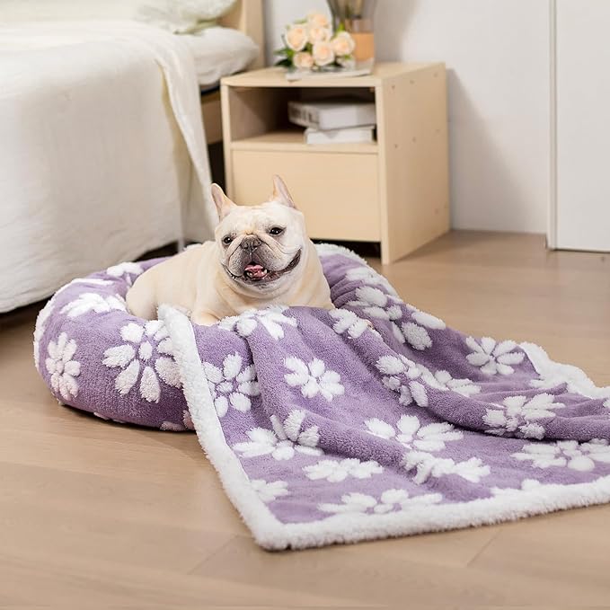 Donut Dog Beds for Small Dogs, Calming Round Cat Beds for Indoor Cats, Cute 3D Textured Flower Pet Bed with Removable Washable Cover and Anti-Slip Bottom（Purple，20"）