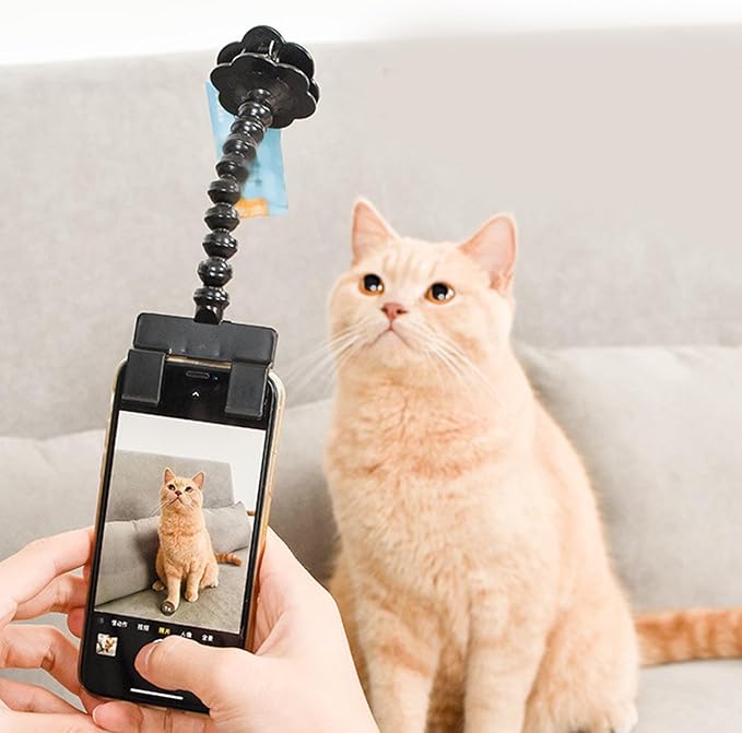 Dog Selfie Treat Clip, Rotatable Pet Selfie Stick Attachment, Stable Firm Plastic Clip for Smartphones - Adjustable Angle, Easy Installation, Ideal for Capturing Pets