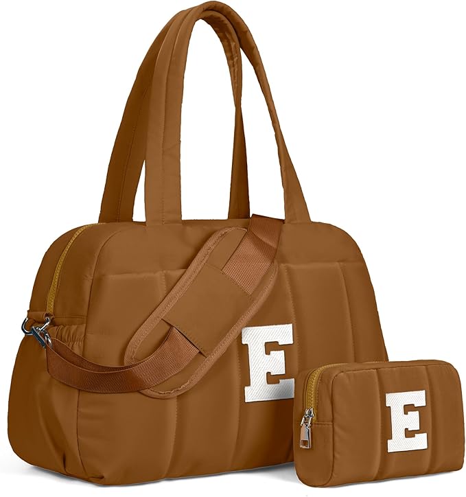 Duffle Bag with Letter, Carry On Bags for Women，Overnight Bag with Wet Pocket，College Girl Gift-Lightweight Travel Bags Personalized Gym Tote with Makeup Pouch