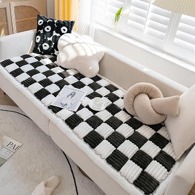 FunnyFuzzy Cream-Coloured Plaid Square Pet Mat Bed Couch Cover, Winter Thickened Dog Bed Cover Pet Blanket Sofa Couch Furniture Protector for Kids Dog Cat(Size:17.7 * 17.7 in,Color:Black)