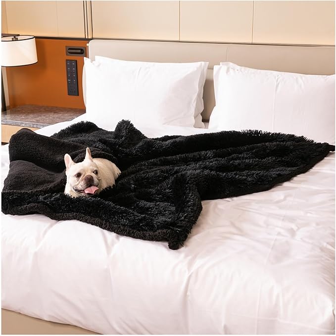 Black Faux Fur Pet Blanket for Large Dogs Cat Puppy Waterproof Calming Dog Blankets Fluffy Long Faux Fur Throw Blankets for Couch Protector Love Bed Cover Washable(Black,M)