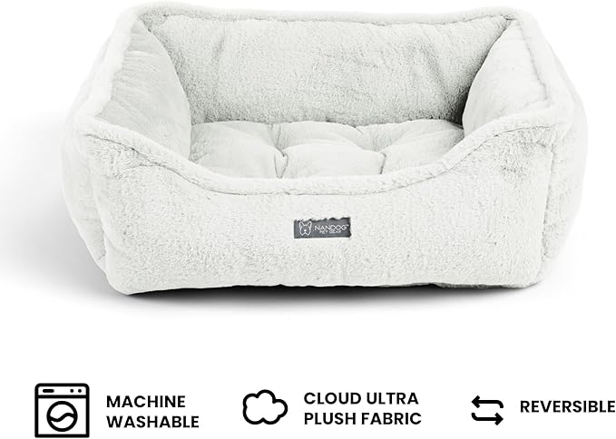 NANDOG Cloud Prive Collection Washable Cat and Dog Bed for Small to Medium Breeds – Made of Ultra Soft Micro Plush Fabric – Reversible Design with Double-Stitched Seams (Ivory White, Medium 25”)