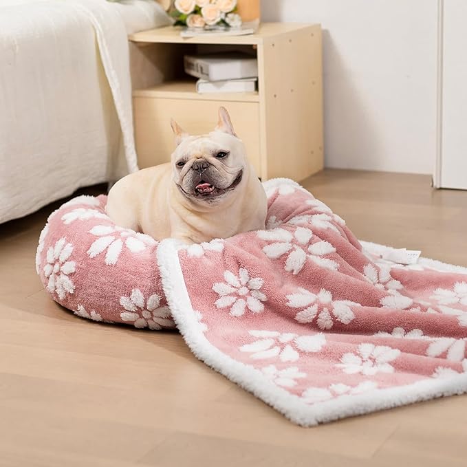 Donut Dog Beds for Medium Dogs, Calming Round Cat Beds for Indoor Cats, Cute 3D Textured Flower Pet Bed with Removable Washable Cover and Anti-Slip Bottom（Pink，30"）