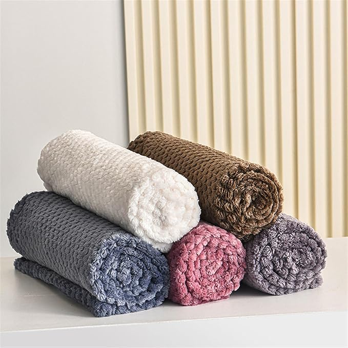 Pet Blanket Warm Soft Dog Blankets Washable Cat Throw Blankets Sofa Bed Couch Furniture Protector Cover for Small Medium Large Dogs Cats, Khaki, 24" x 31"