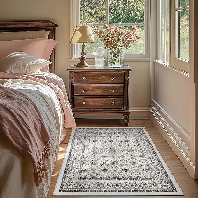 jinchan Floral 3x5 Area Rugs for Entryway - Beige Vintage Distressed Design Doormat Non-Slip Ultra-Thin Low Pile Boho Rug for Kitchen Living Room Bedroom Farmhouse (3‘x5',Beige)