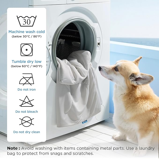 Bedsure Cooling Blanket for Bed with Breathable Air-Core Fill Q-MAX>0.4 - Lightweight Pet Cat Throw Cold Blanket Washable for Summer，Soft Dog Cooling Mat for Couch, Pearl Grey, 60x80