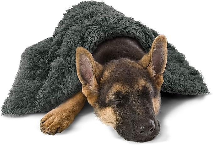 The Dog’s Blanket – Faux Fur Dog Blanket, Grey, Large, 28x42
