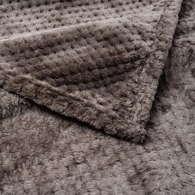 Pet Blanket Warm Soft Dog Blankets Washable Cat Throw Blankets Sofa Bed Couch Furniture Protector Cover for Small Medium Large Dogs Cats, Khaki, 39" x 47"