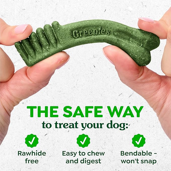 Greenies Veterinarian-Recommended Adult Natural Dental Dog Treats Petite Size, Blueberry Flavor, 12 oz. Pack, 20 Count