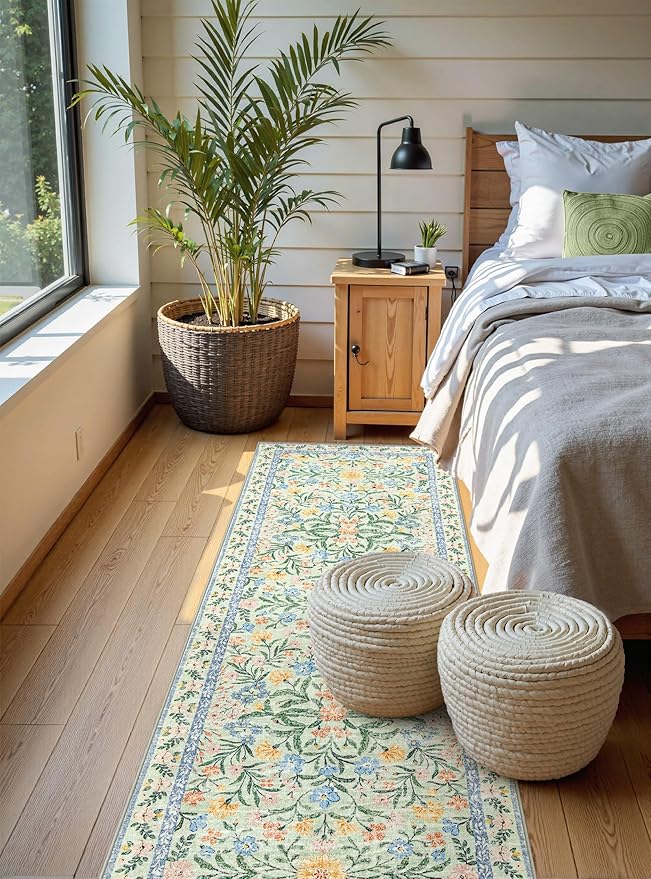 Wonnitar Washable Runners for Hallways, 2'6''x8' Floral Green Runner Rug for Kitchen Bathroom, Boho 8ft Non Silp Extra Long Rugs for Entryway Bedroom Laundry