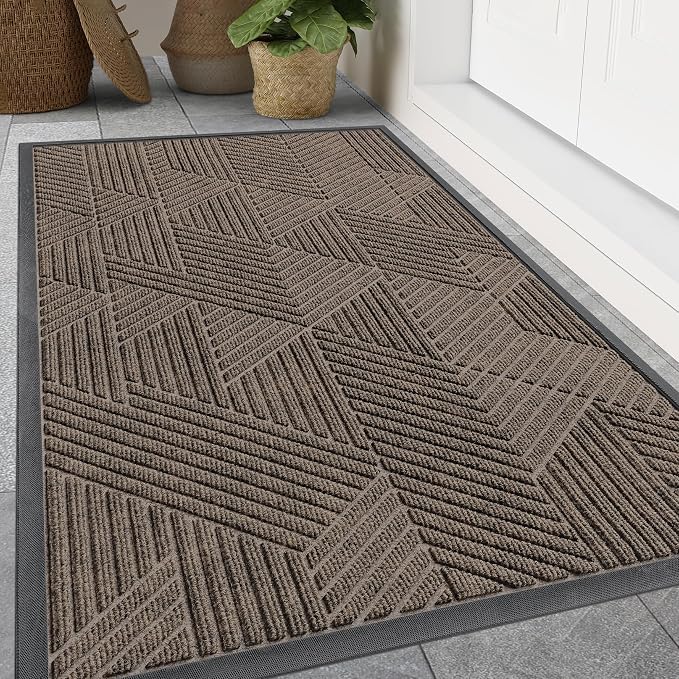 Smiry Front Door Mat Outside Entrance, Heavy Duty Sturdy Natural Rubber Doormat